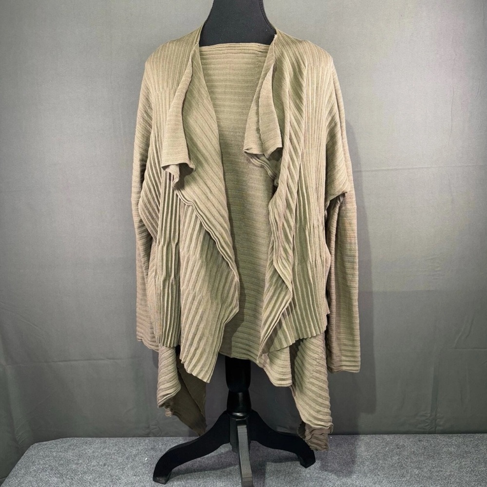 Ischiko Top Women 6 - 8 US (1) Cardigan Tank Top Set Lagenlook Light Olive Green